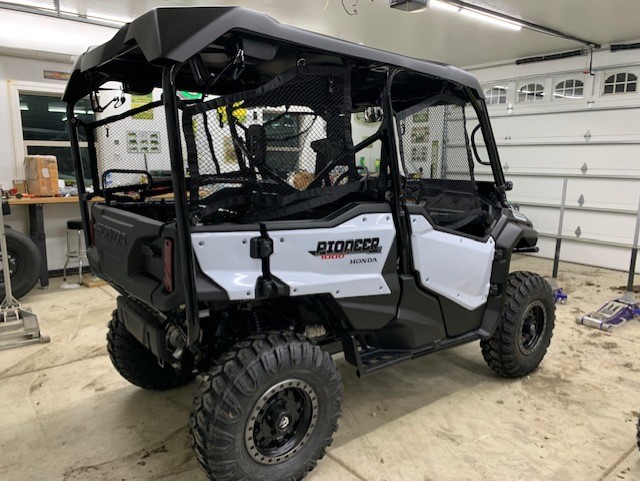 2021 Honda Pioneer 1000 5 pic 2