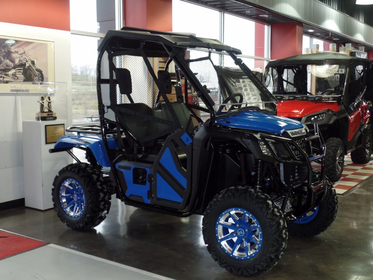 Honda Pioneer 500 Blue 1