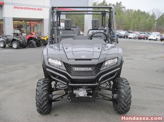 2015HondaPioneer700-8.jpg